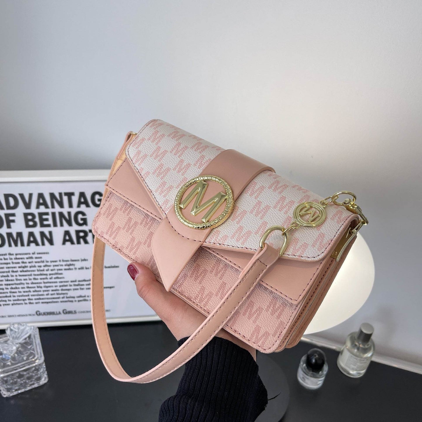 Niche Personality Printed Letter Shoulder Messenger Bag - PANGO
