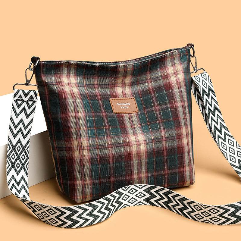 Large Capacity Contrast Color Check One-shoulder Versatile Commuter Messenger Bag - PANGO