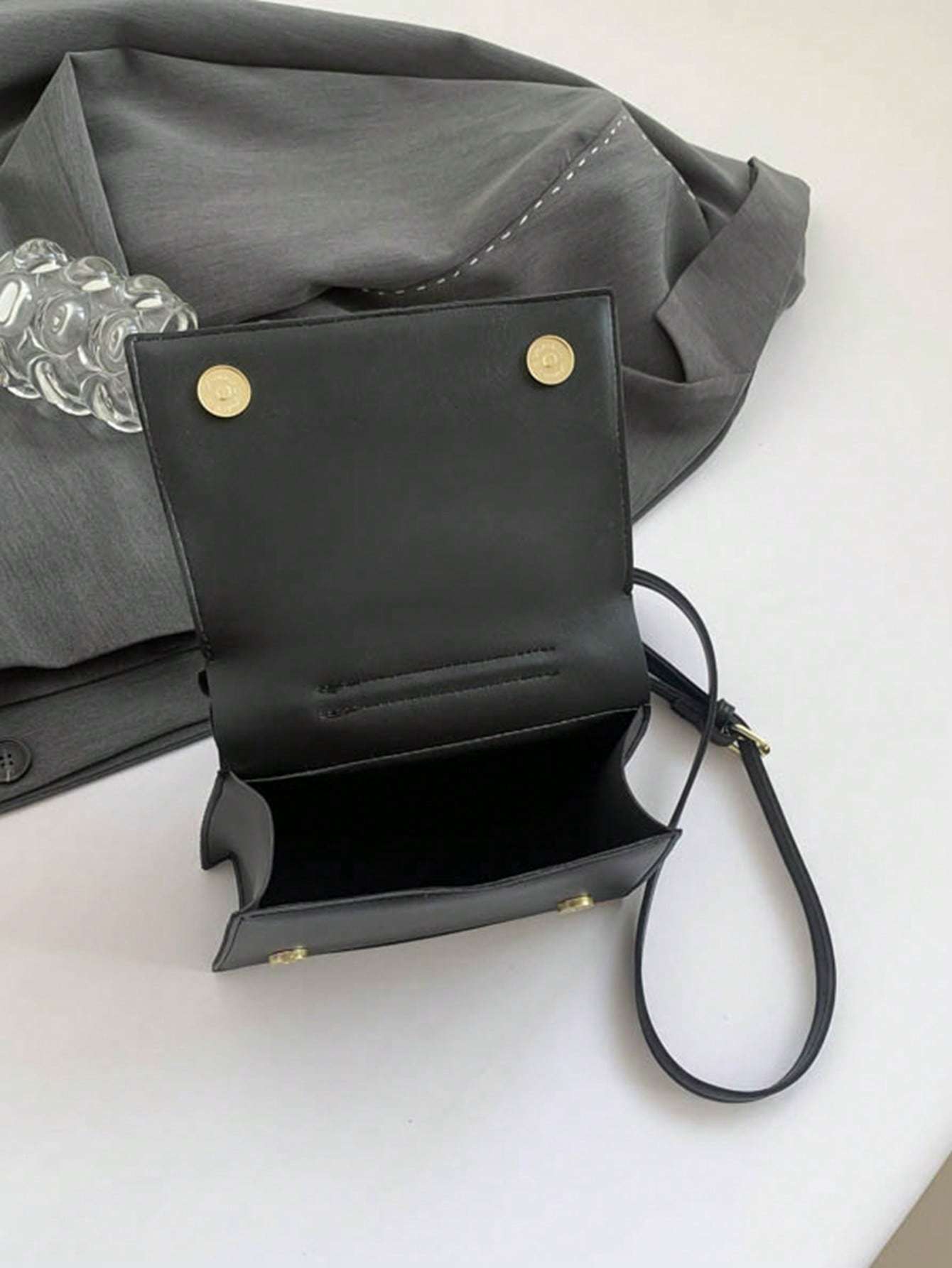 Quirky Shaped Collar Women Crossbody Bag,
