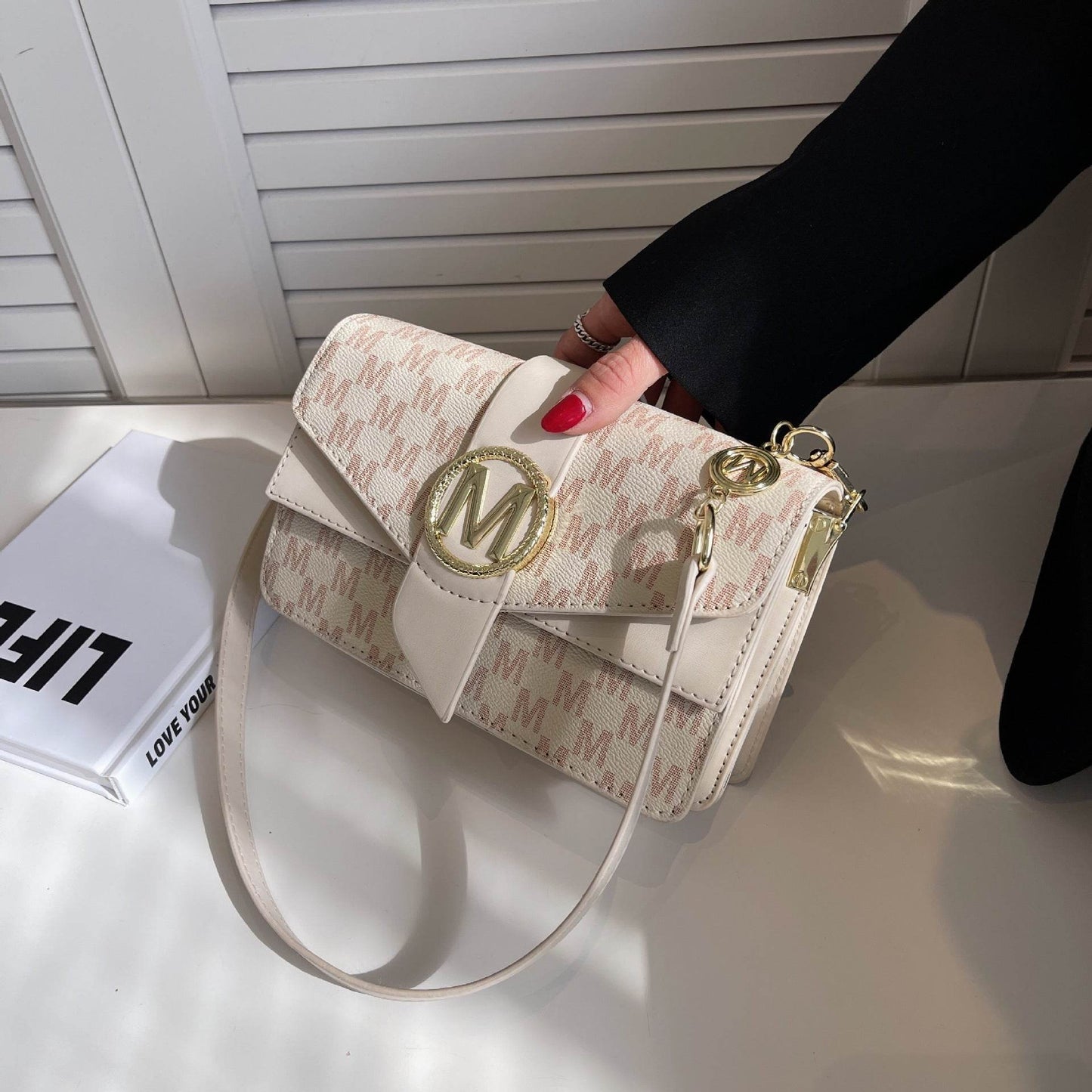 Niche Personality Printed Letter Shoulder Messenger Bag - PANGO