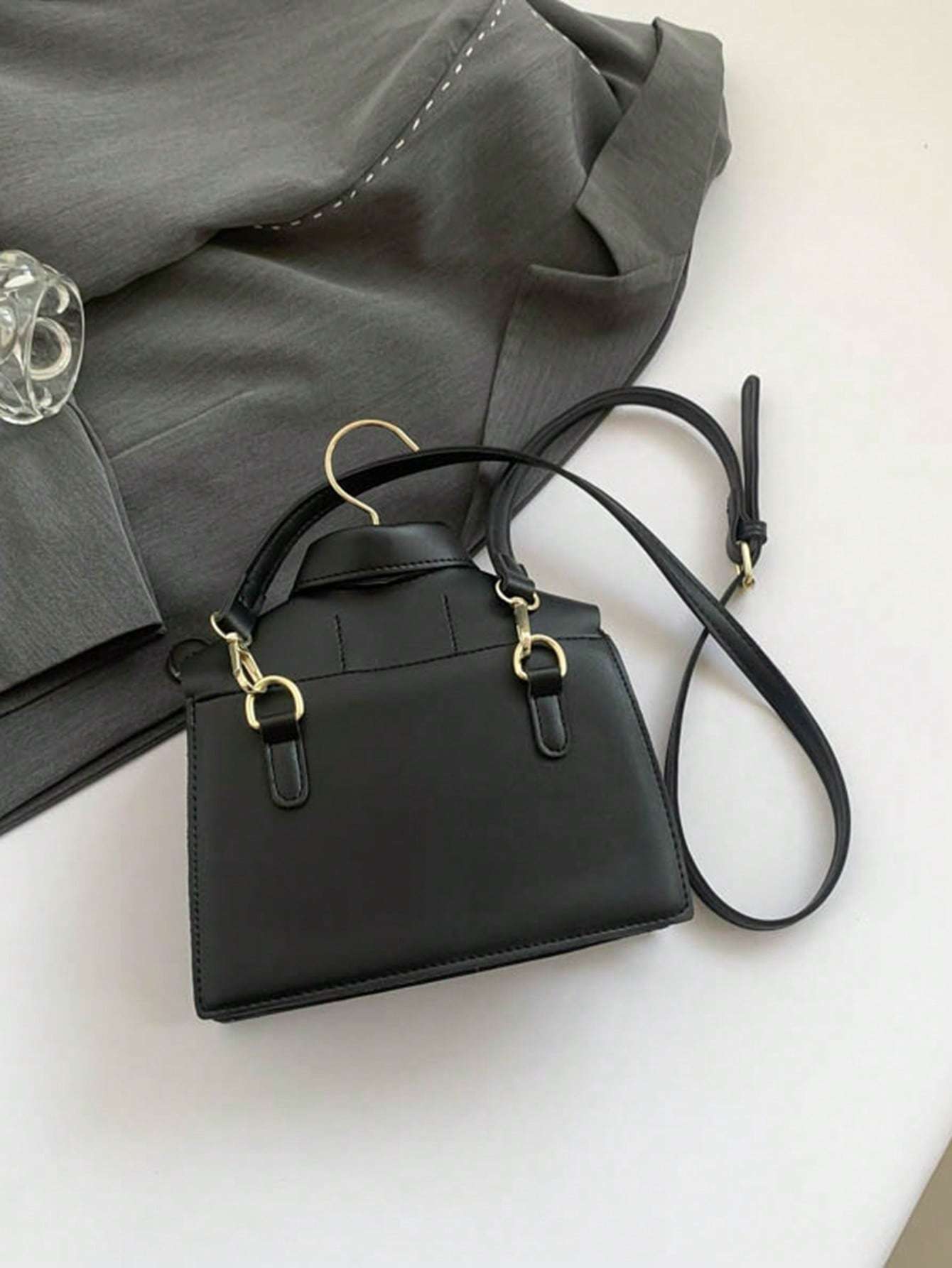 Quirky Shaped Collar Women Crossbody Bag,