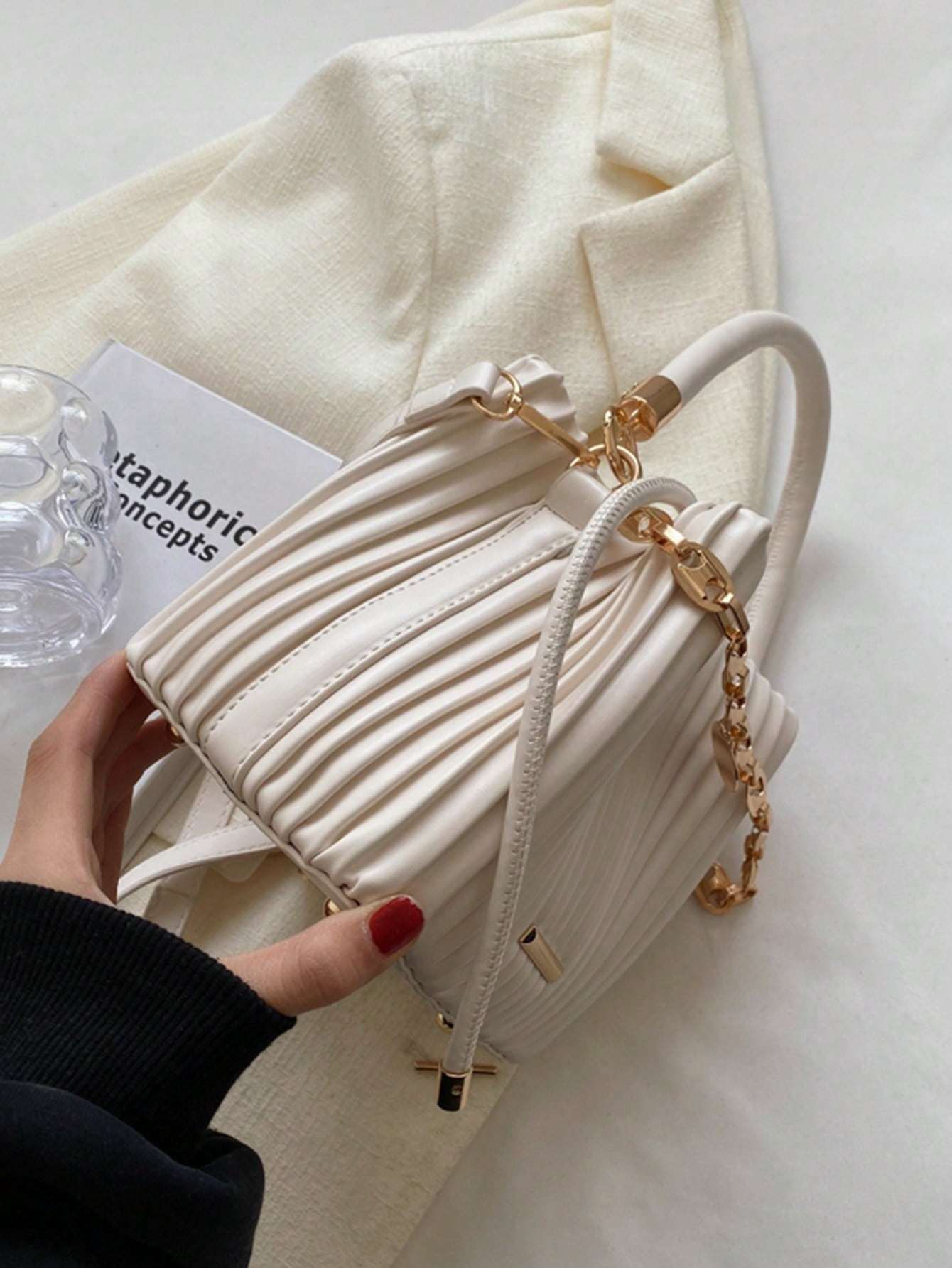 Handbag Pleated Bag Women  Fashion Chain Niche Bucket Bag