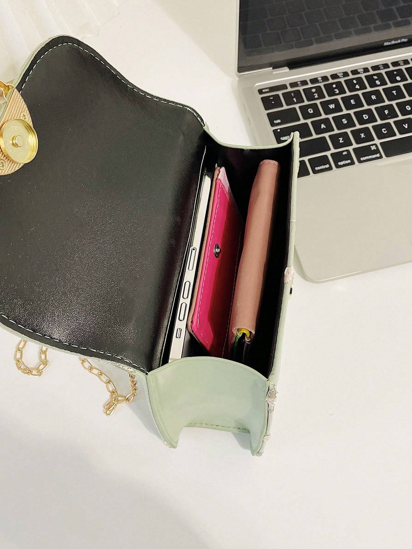 Simple And Fashionable Pearl Hand-Held Small Square Bag For Women