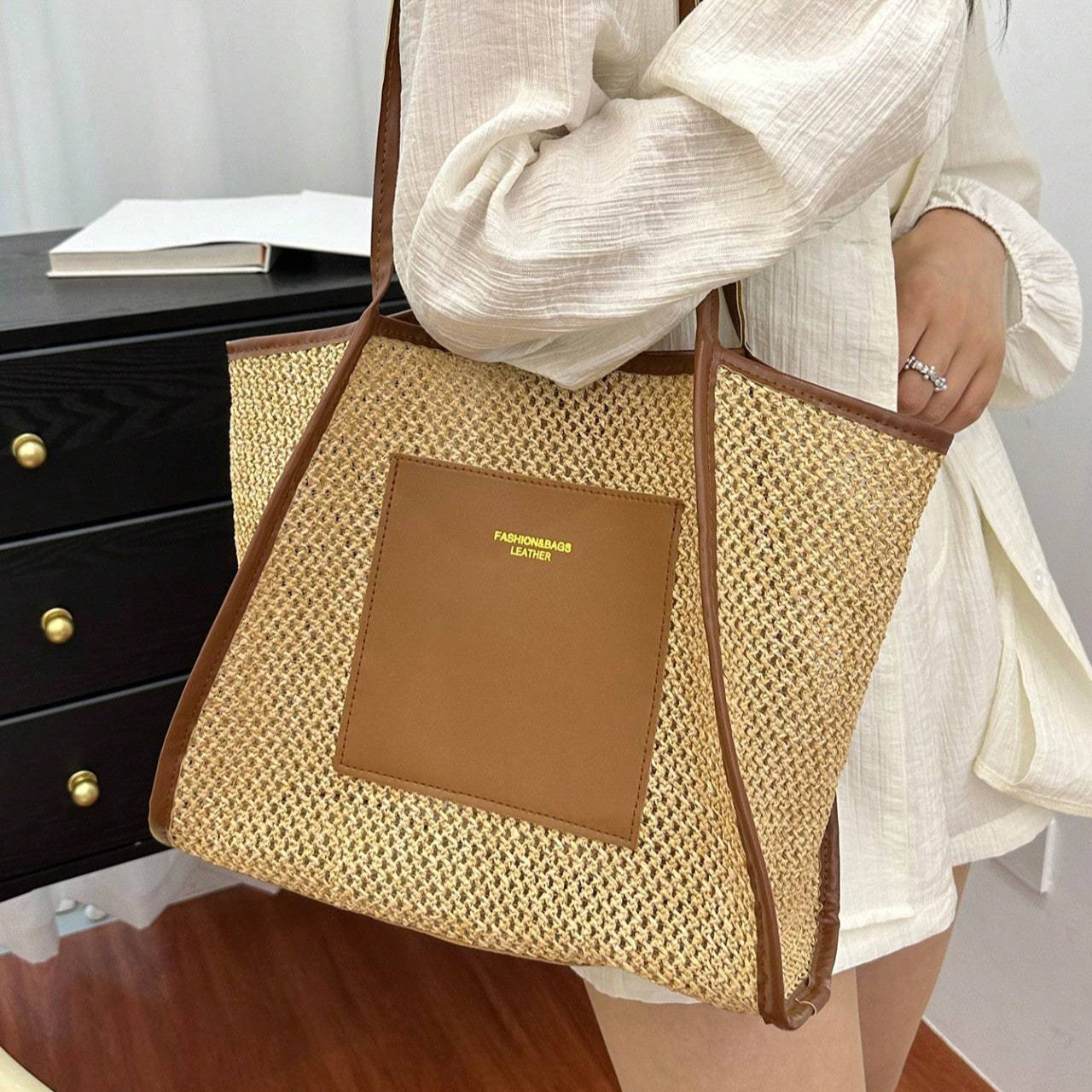 New Versatile Ins Casual And Stylish Shoulder Tote Bag